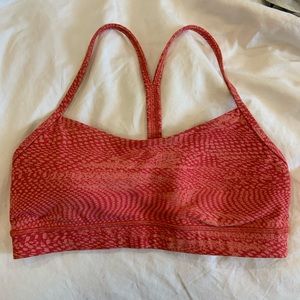 LULULEMON flow y sports bra size 4 NWOT